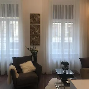Cozy App Heart Budapest
